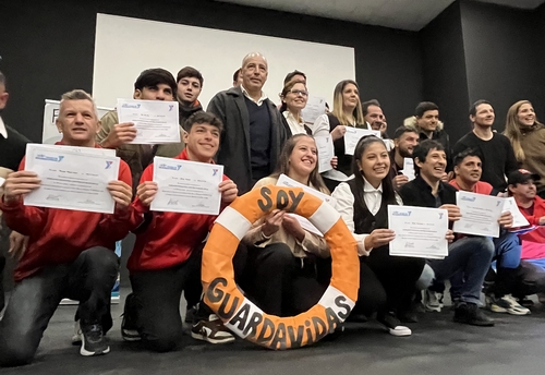 Guardavidas YMCA: cierre de cohortes 2024 en Concordia y Federación